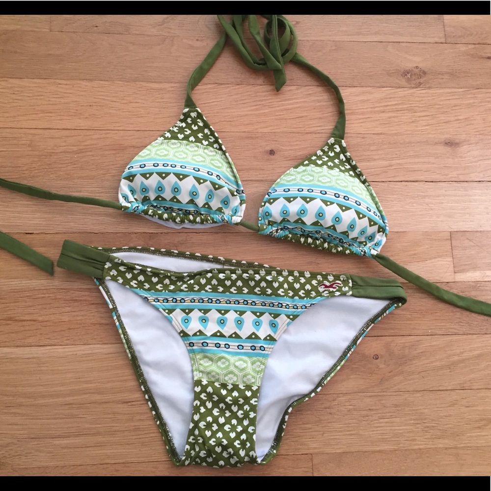 Adorable Hollister bikini 👙 size small